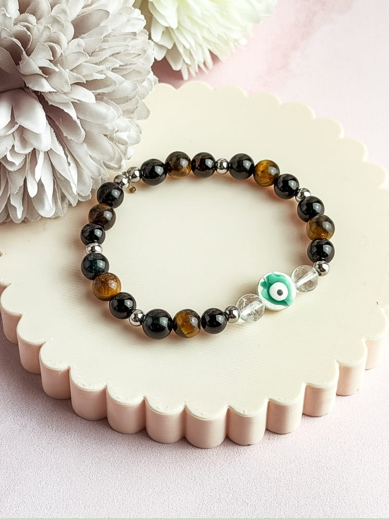 Bracelet Naya en pierres naturelles et nacre avec œil de protection – bijou lithothérapie fait main