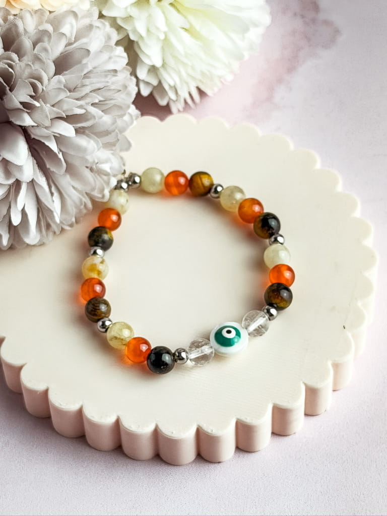 Bracelet Naya en pierres naturelles et nacre avec œil de protection – bijou lithothérapie fait main
