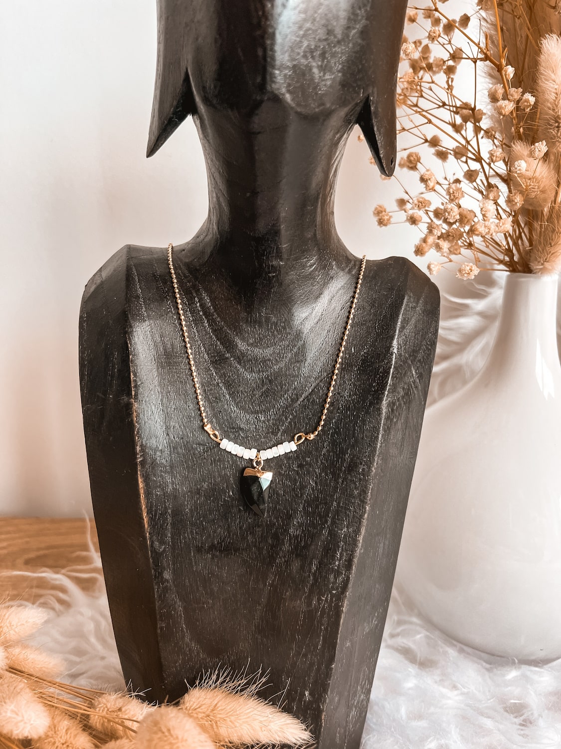 Collier pendentif corne pierre naturelle