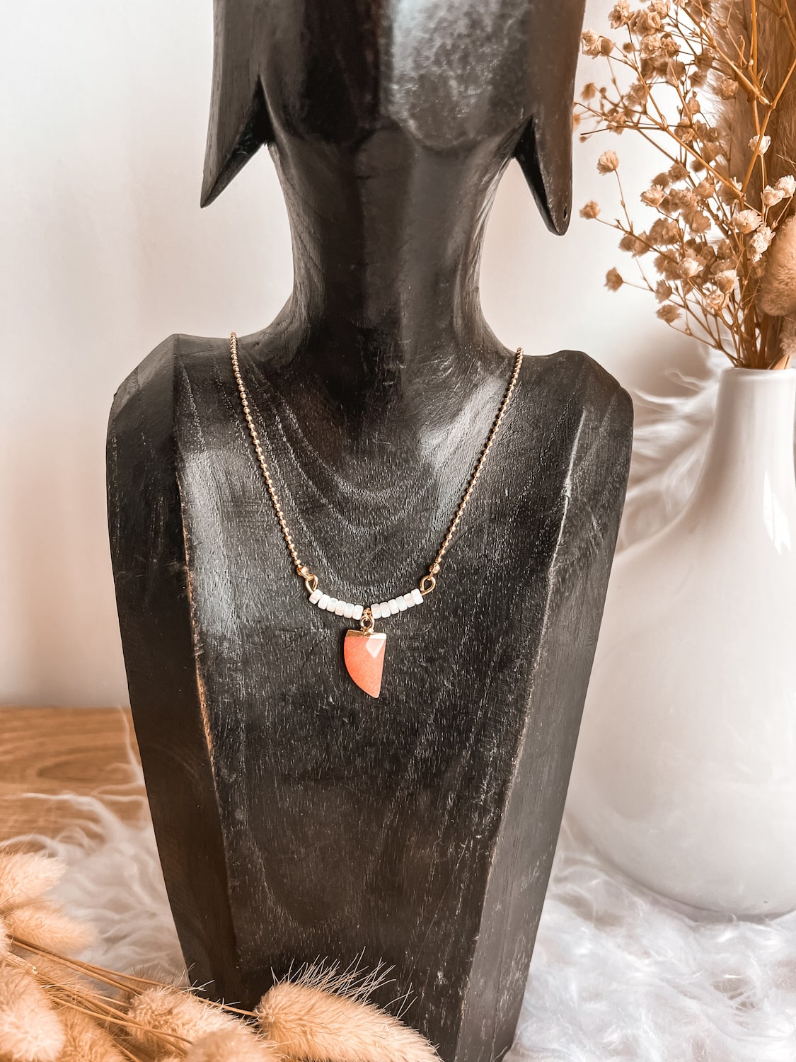 Collier pendentif corne pierre naturelle