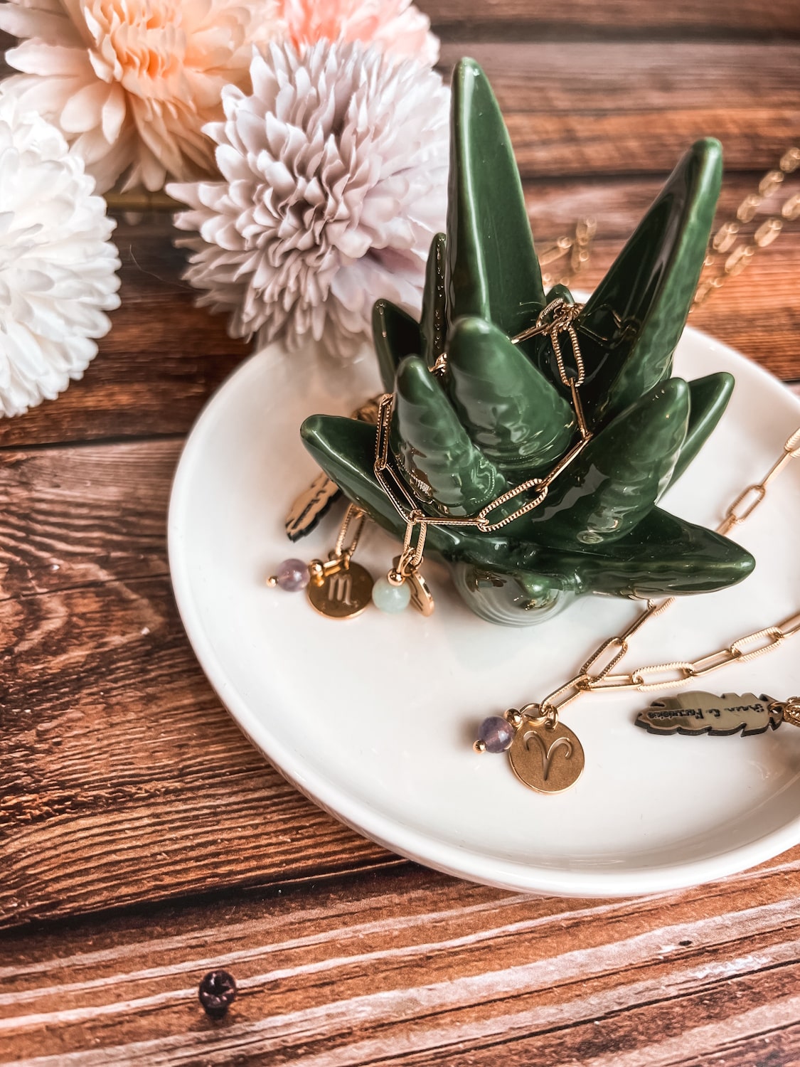 Bijoux signe astrologique collier pierres