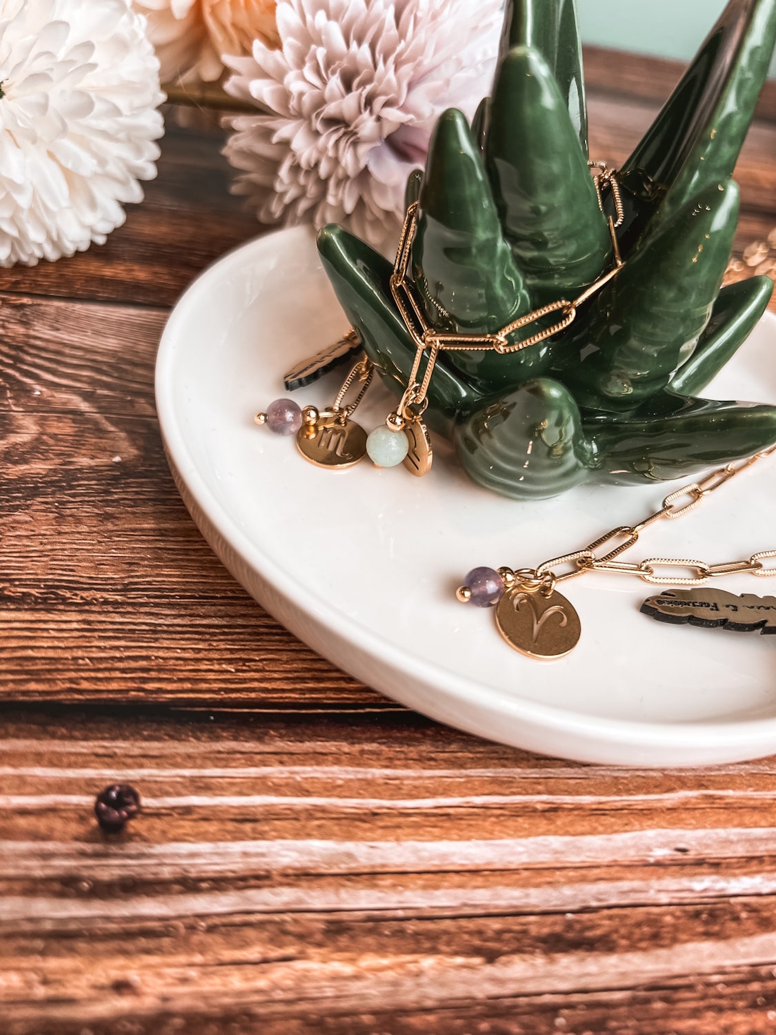 Bijoux signe astrologique collier pierres