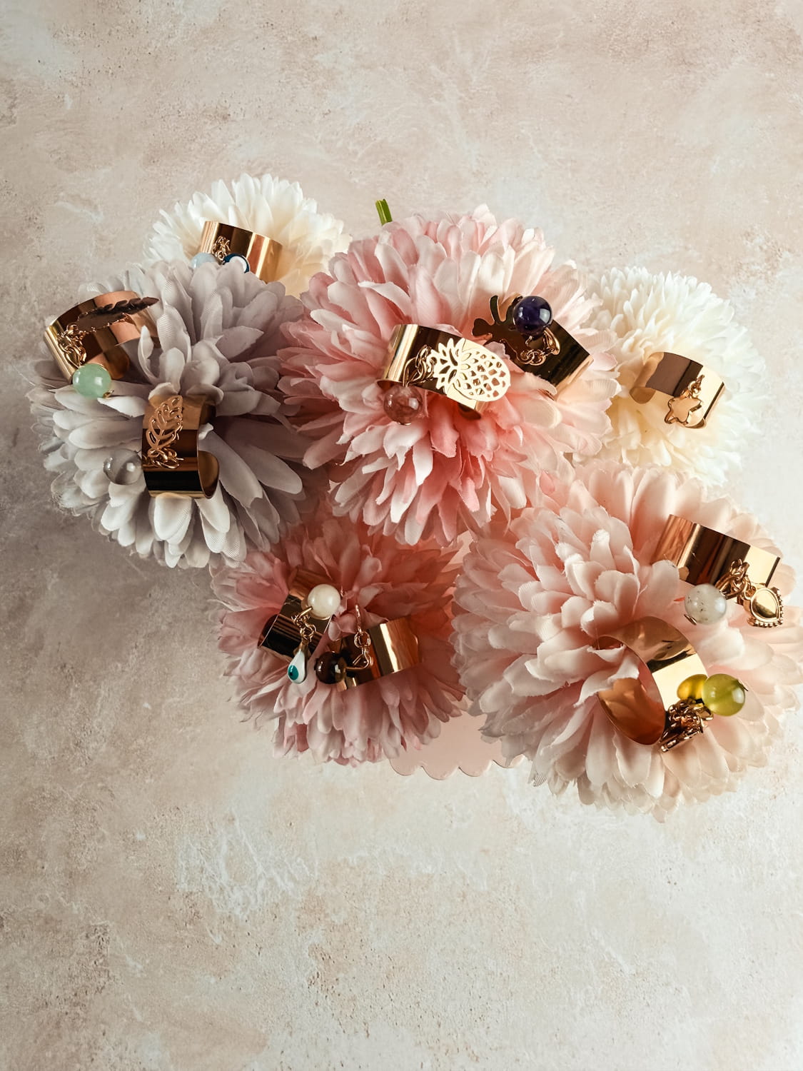 Bague breloque perles naturelles – bijou bohème artisanal fait main France