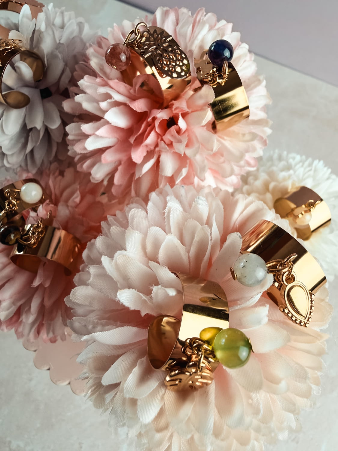Bague breloque perles naturelles – bijou bohème artisanal fait main France