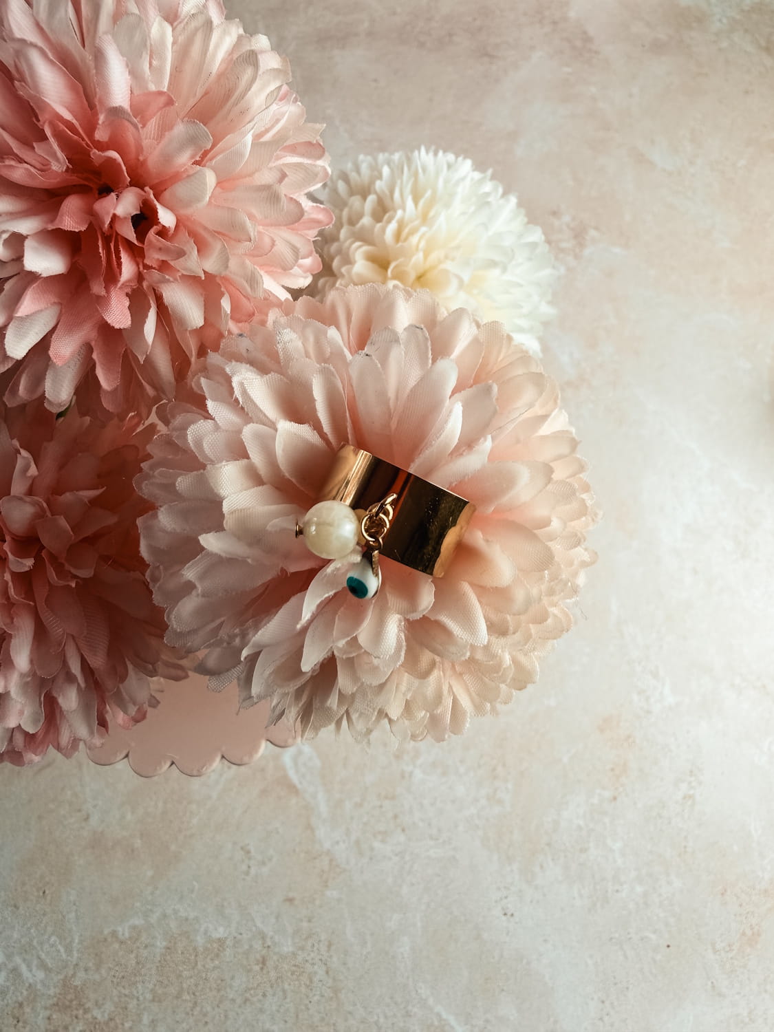 Bague breloque perles naturelles – bijou bohème artisanal fait main France