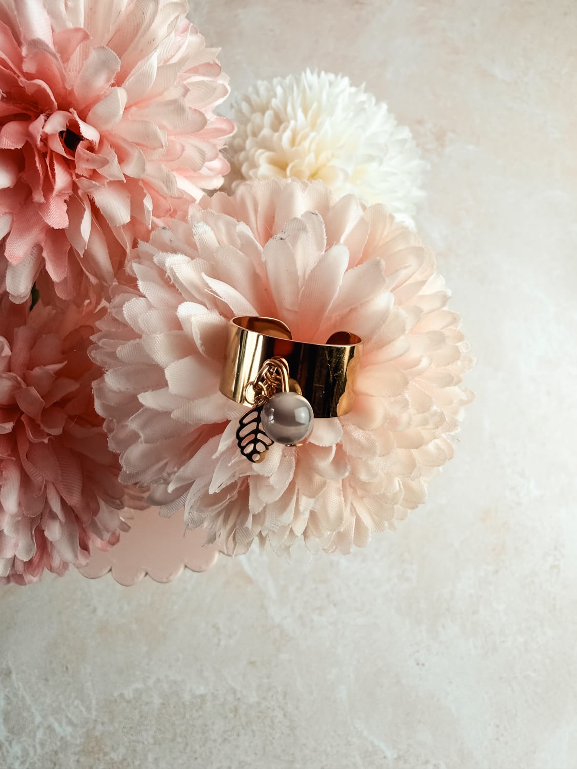 Bague breloque perles naturelles – bijou bohème artisanal fait main France